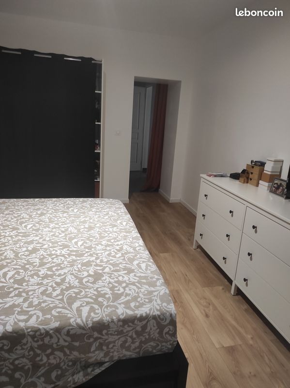 Maison 8 pièces 209 m² · à Montendre · 209 m² · 295 000 €