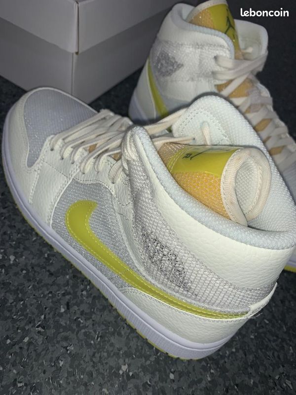 Jordan 1 mid clr ll (image 5)