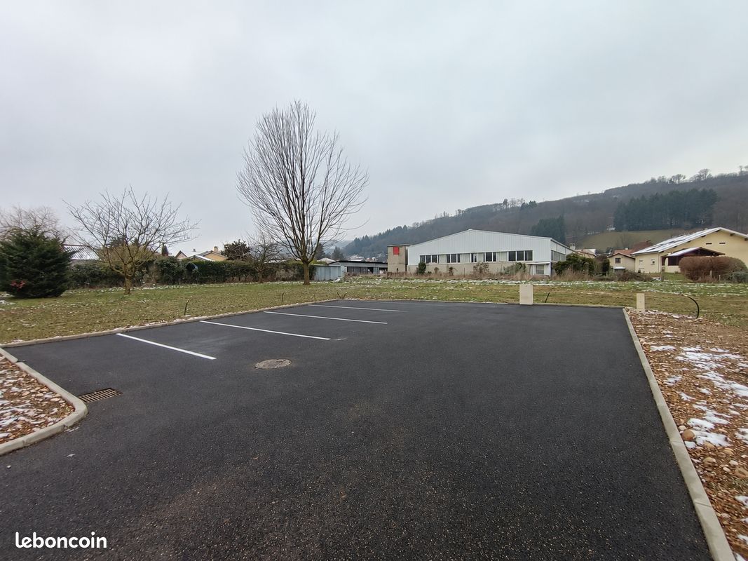 Terrain viabilisé (image 1)