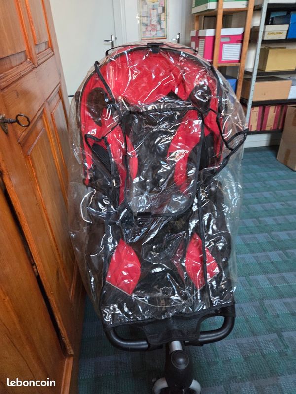 Poussette trois roues rouge Bebe confort (image 6)