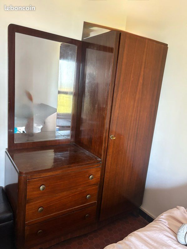 Armoire penderie avec coiffeuse et miroir – bois vintage années 50/60 (image 1)