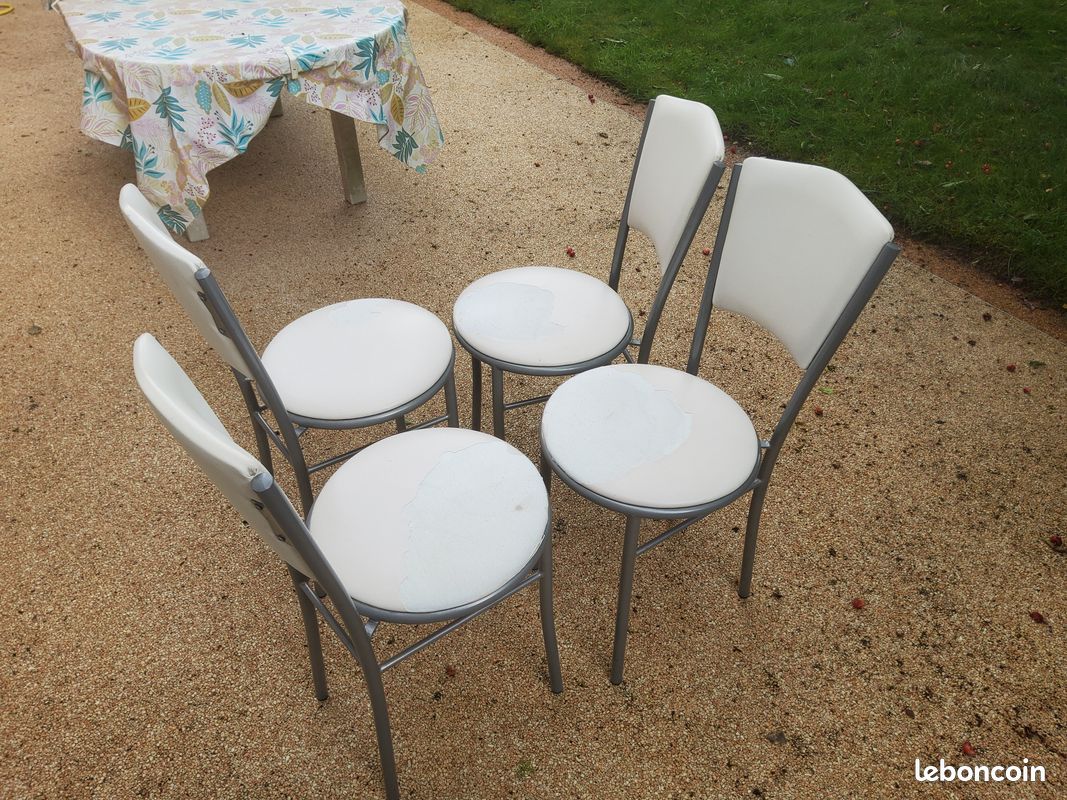 Chaises (image 1)