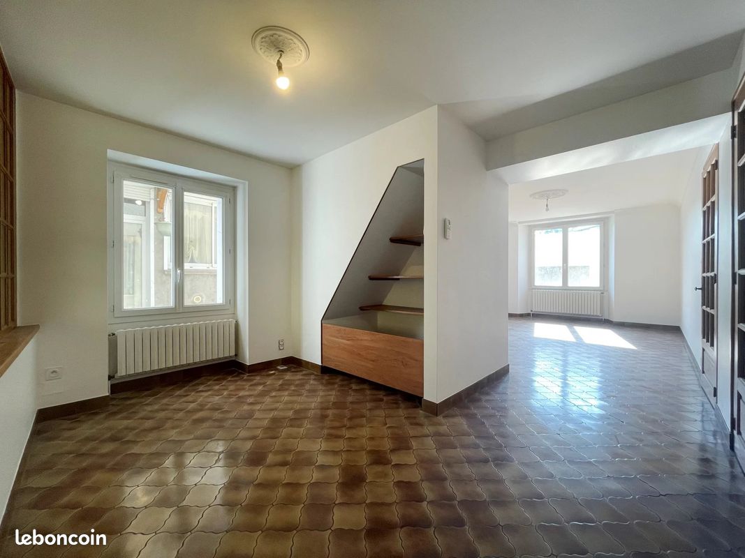 Maison 6 pièces 150 m² · à Trémentines · 150 m² · 137 964 €