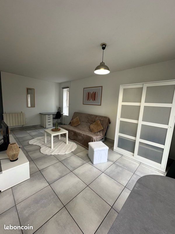 Appartement 1 pièce 27 m² · à Saint-Étienne · 27 m² · 400 €/mois