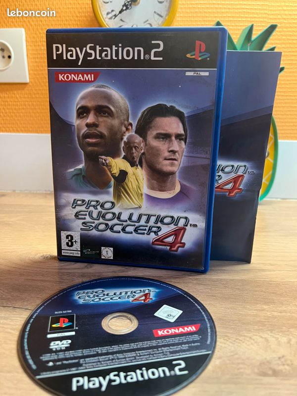 Pro Evolution Soccer 4 - PS2 - Bon état - Complet - Pal (image 1)