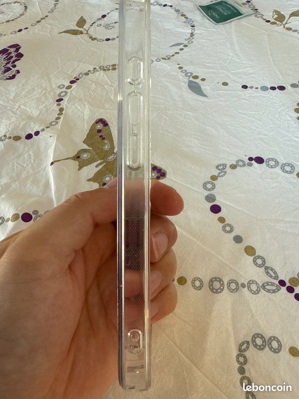 Coque iPhone 16 pro (image 3)