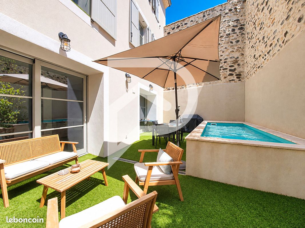 Maison 8 pièces 237 m² · à Montélimar · 237 m² · 375 000 €