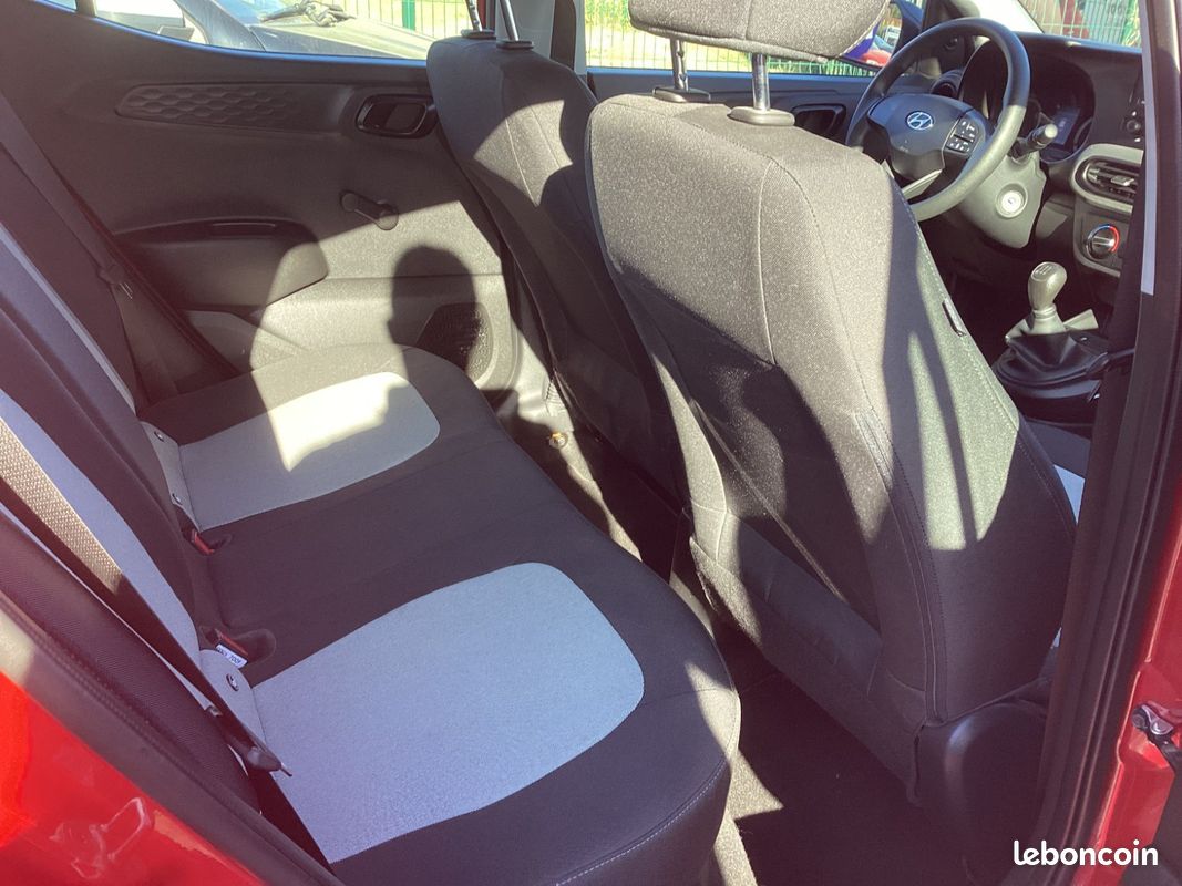 Hyundai i10 Initia ESSENCE (image 20)