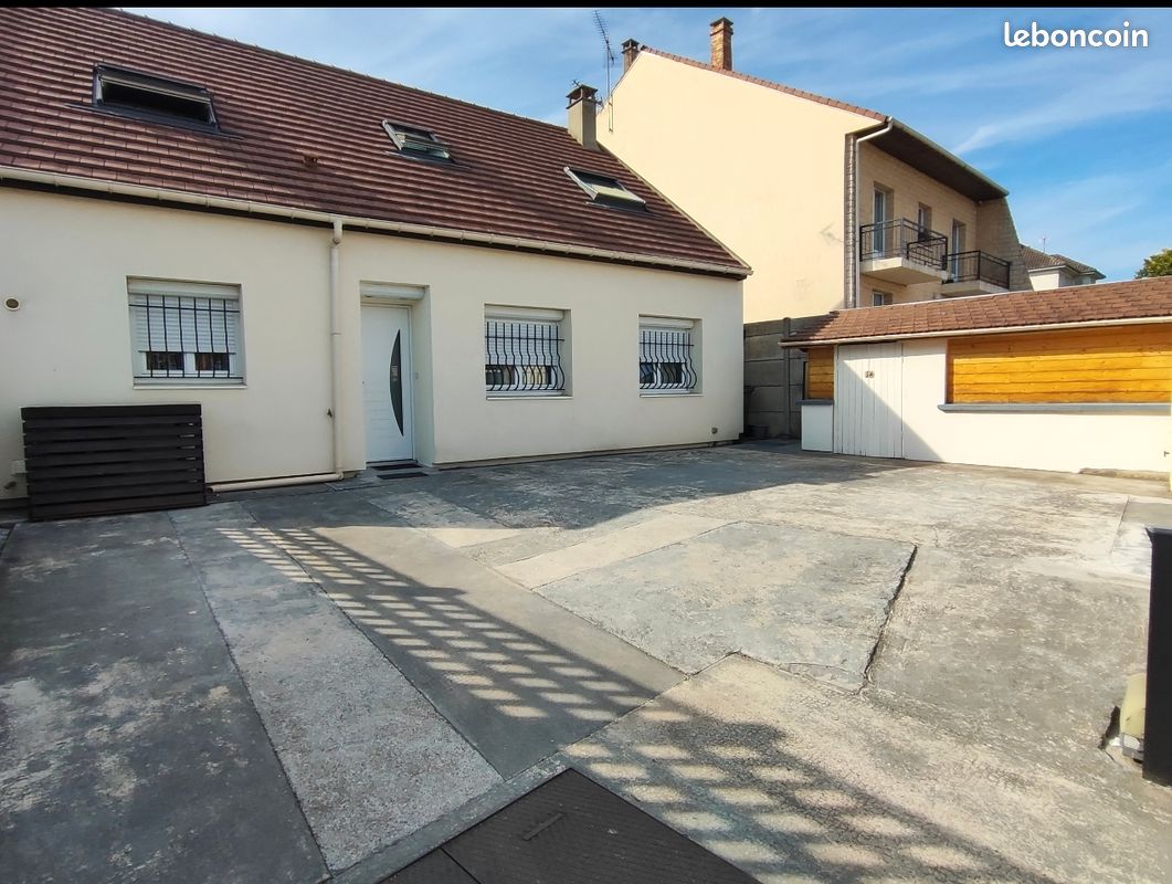 Maison 6 pièces 115 m² · à Sarcelles · 115 m² · 380 000 €