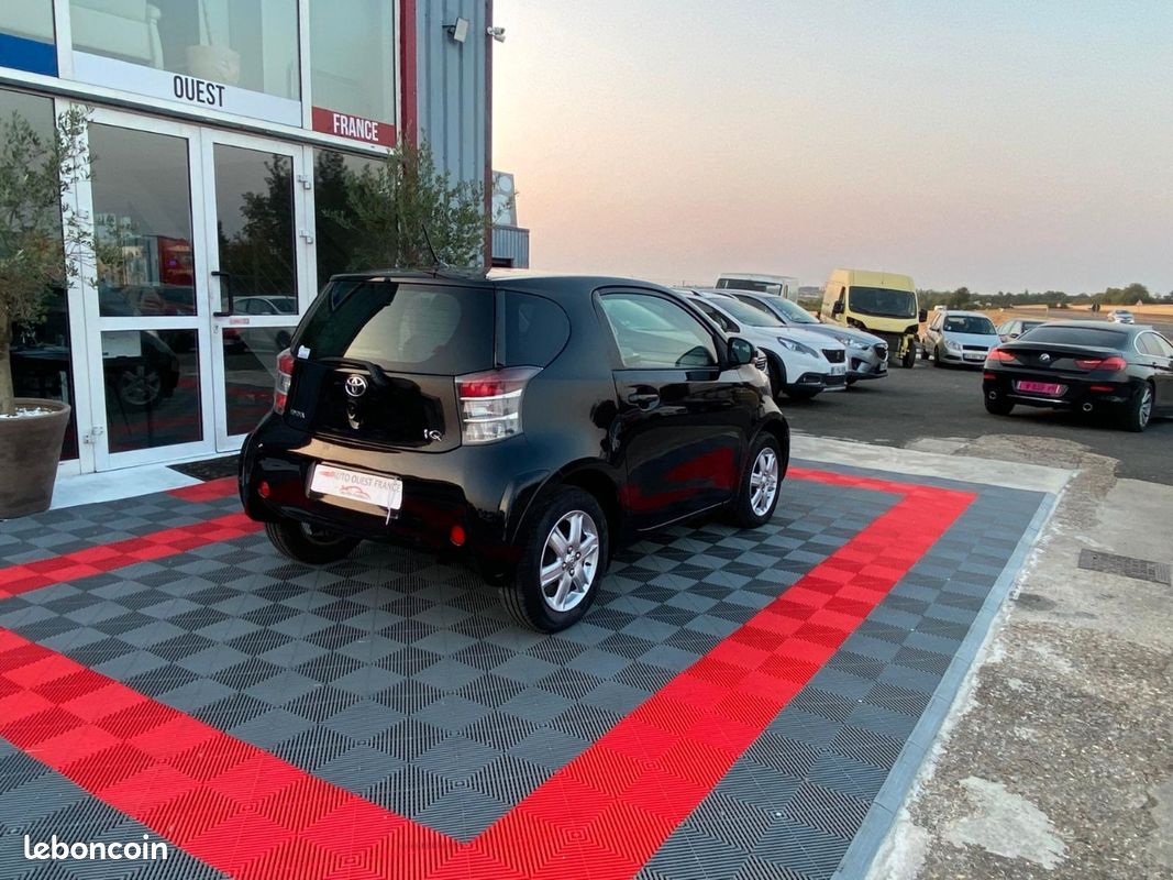 Toyota IQ 1.0 VVTI 68 CH RÉVISÉ ET GARANTIE FACILITÉ PAIEMENT 3X4X (image 10)