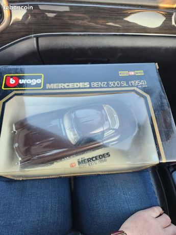 MERCEDES BENZ 300 SL 1954 #428 noir 1/18 BURAGO voiture miniature de