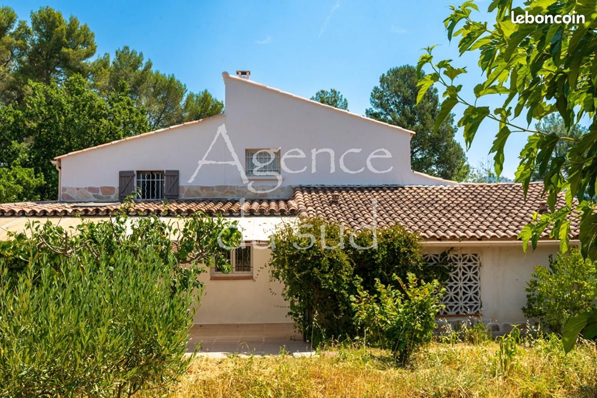 Maison 6 pièces 200 m² · à Trets · 200 m² · 726 000 €