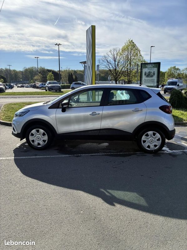 Renault Captur Life TCe 90 18 (image 15)
