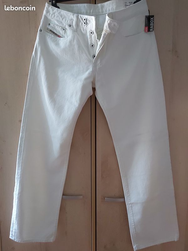 Jeans Homme DIESEL, Modèle Rabox - W36 L34 - Neuf (image 1)