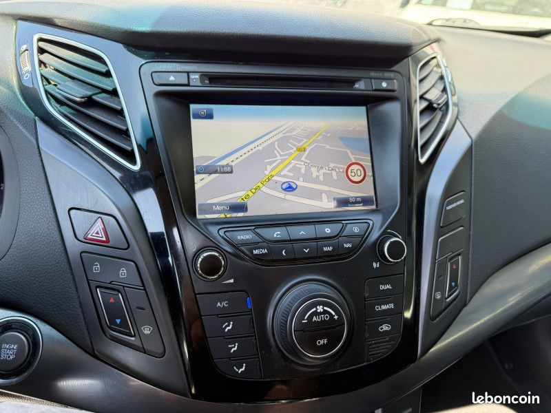 Hyundai I40 SW 1.7 CRDI136 EXECUTIVE BLUE DRIVE (image 19)