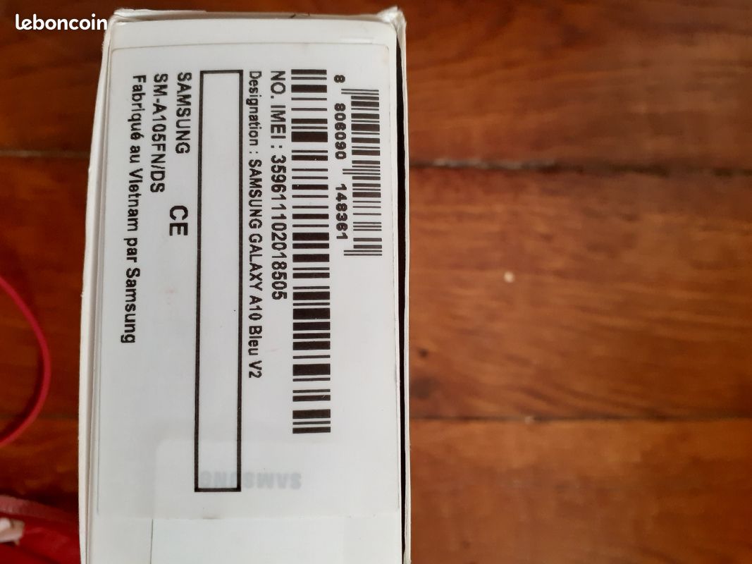 Samsung Galaxy A10 (image 3)
