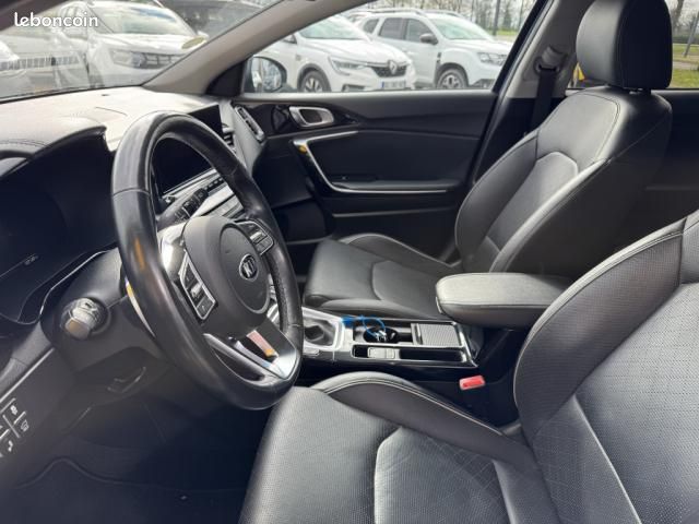 Kia Xceed 1.6l CRDi 136 ch DCT7 ISG Premium (image 14)