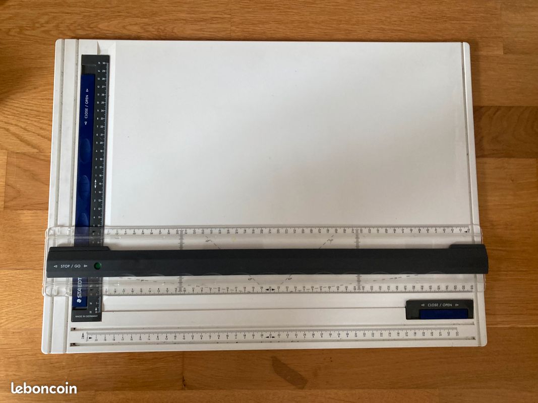 Table à dessin A3 Staedtler avec équerre (image 1)