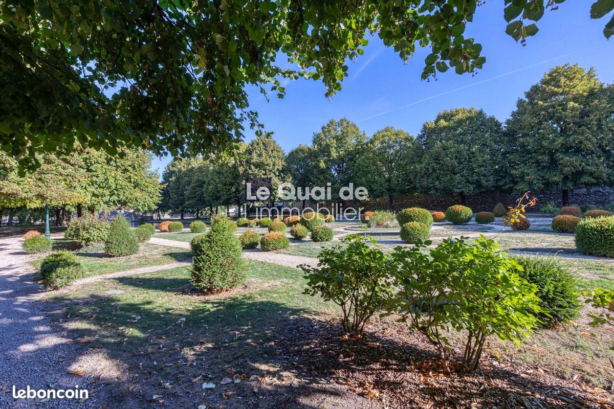 Maison 7 pièces 133 m² · à Moirans · 133 m² · 255 000 €