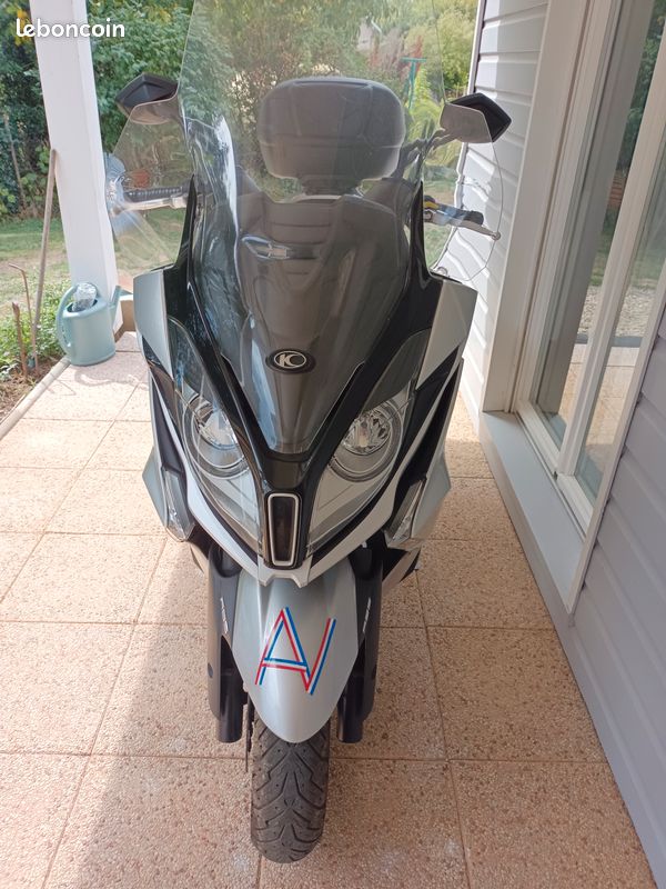 Scooter Kymco 125 (image 1)