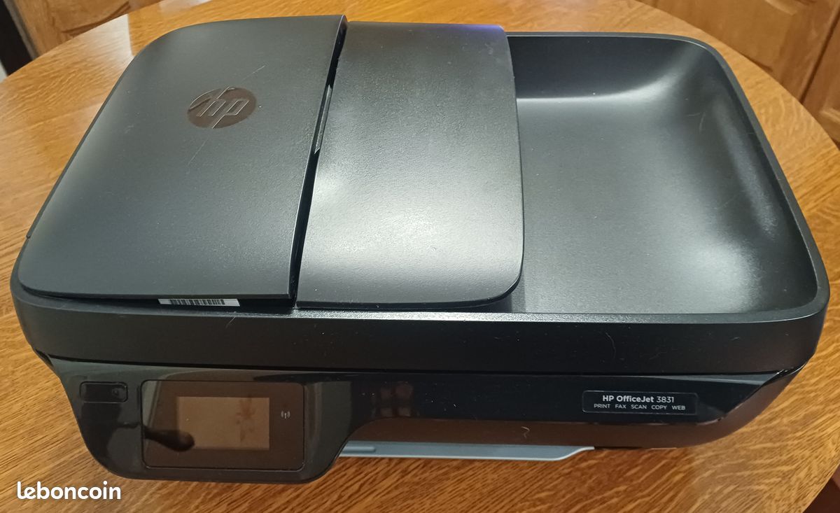 Imprimante HP Officejet 3831 (image 1)