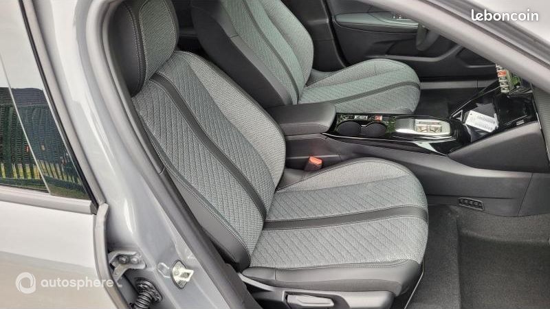 Peugeot 2008 e-2008 156ch 54 kWh Allure (image 17)