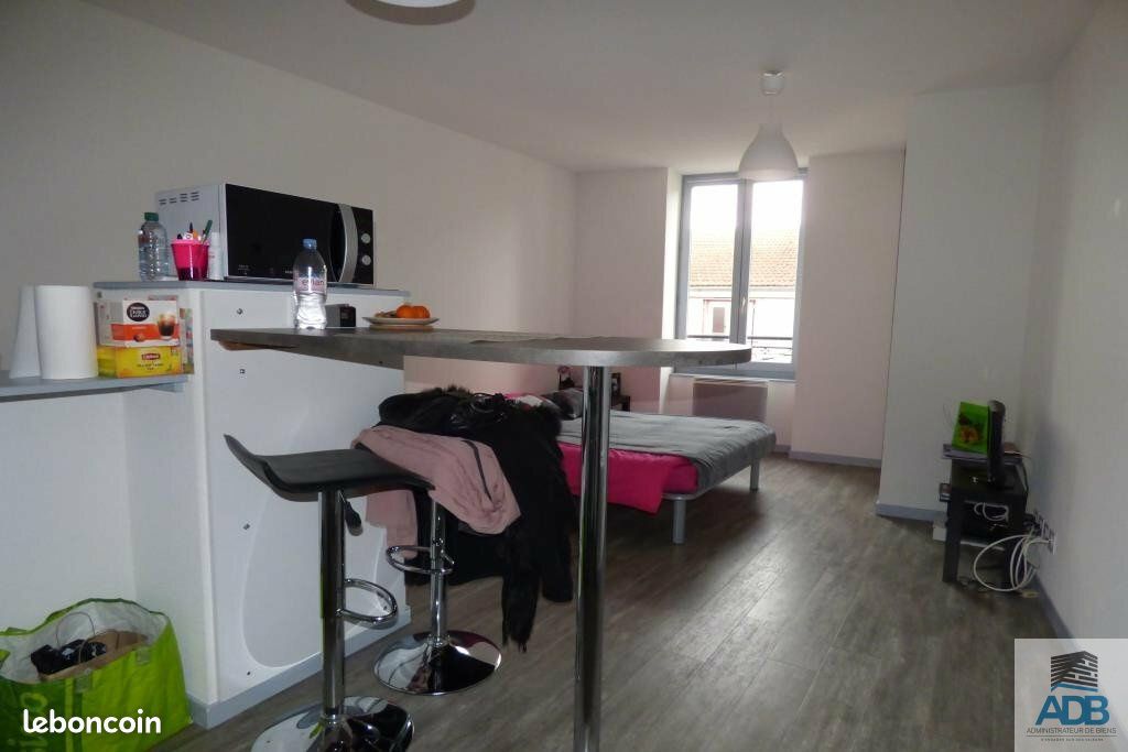 Appartement 1 pièce 25 m² · à Roanne · 25 m² · 356 €