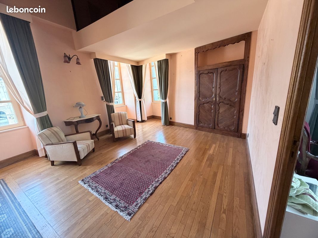 Appartement 3 pièces 94 m² · à Cahors · 94 m² · 780 €