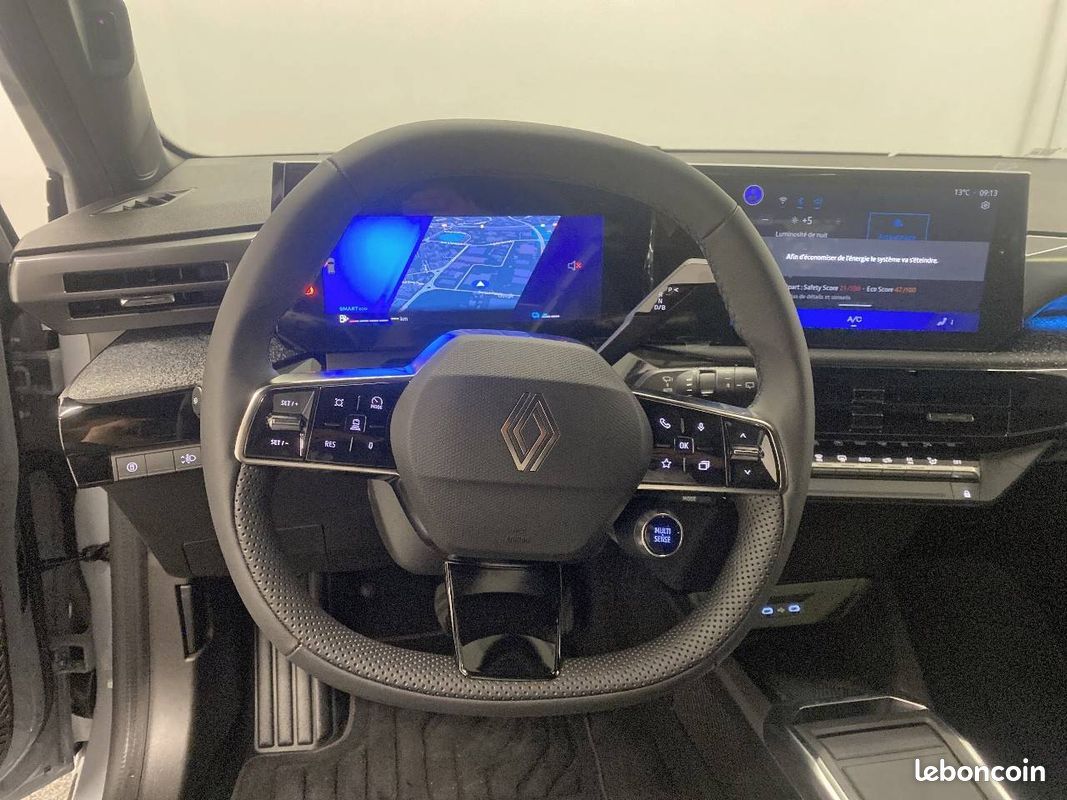 RENAULT Clio E-Tech full hybrid 160 ch Techno (image 17)