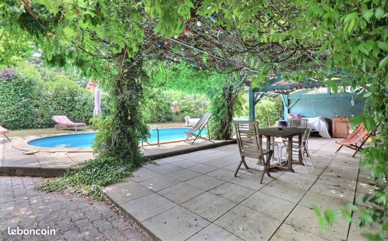 Maison 160m2, Terrain arboré 1 028m2, 4 chambres, piscine (image 12)