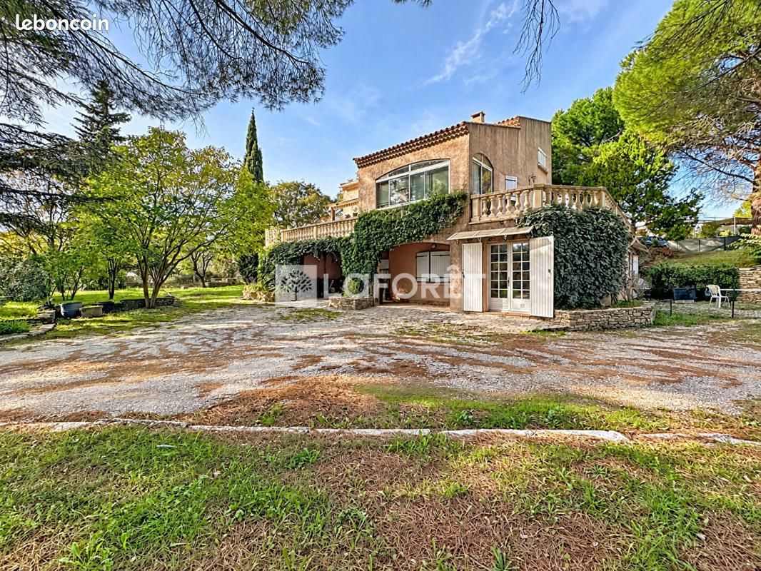 Maison 7 pièces 236 m² · à Nîmes · 236 m² · 493 500 €