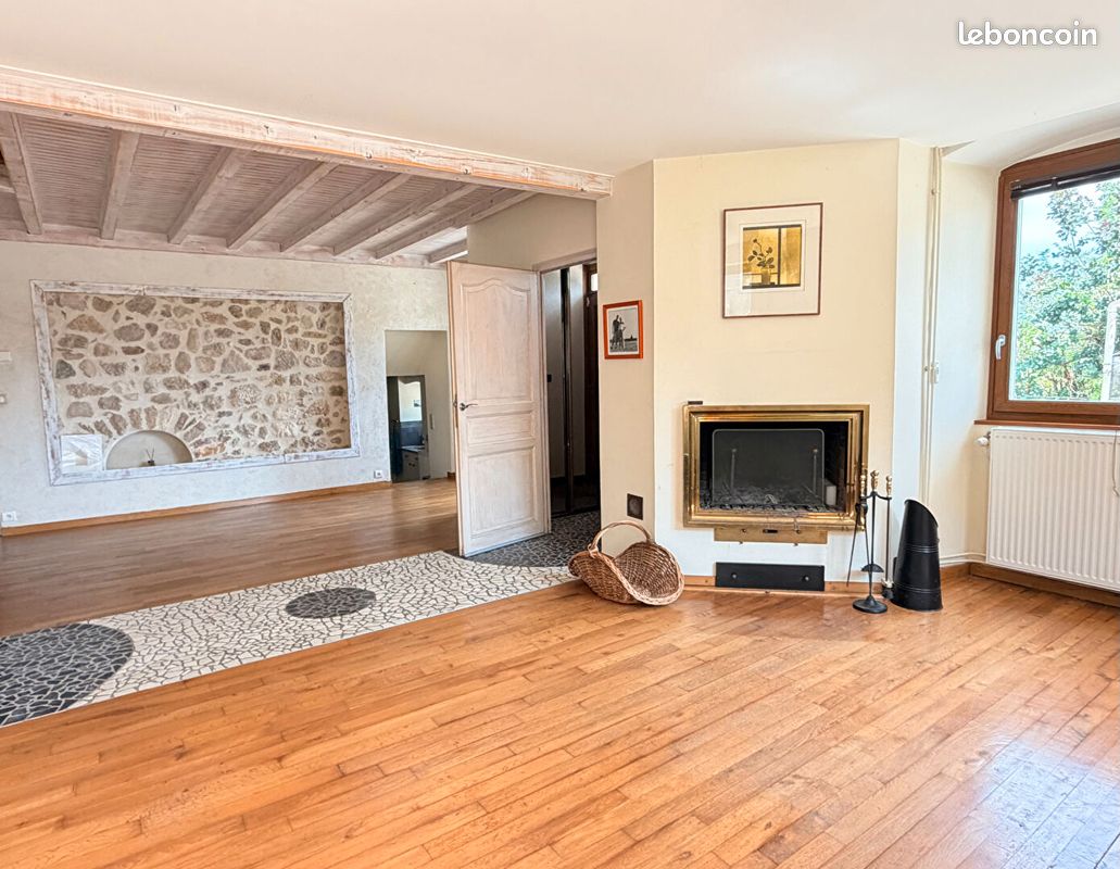 Maison 7 pièces 194 m² (image 1)
