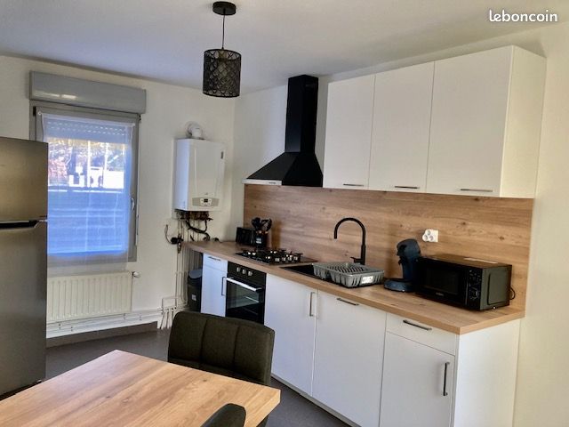 Chambre meublée dans colocation