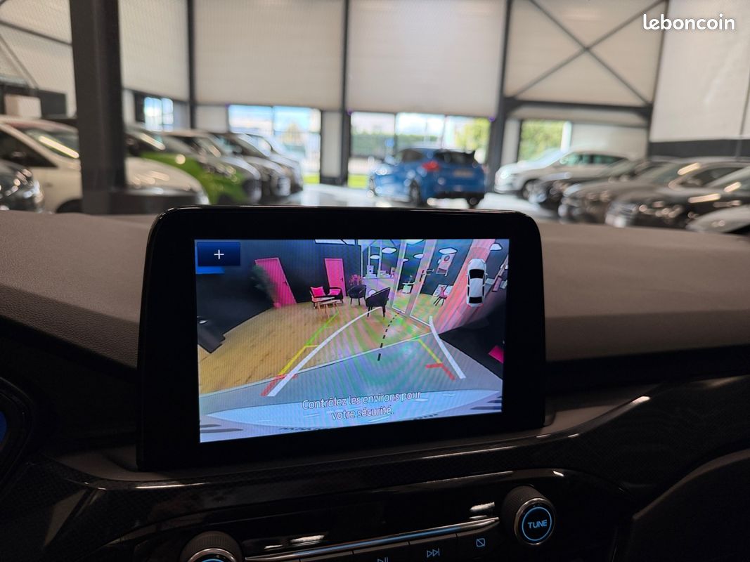 FORD KUGA III 2.5 FLEXIFUEL 190 FHEV ST LINE ECVT / Sieges AV - ARR + Volant Chauffant / CarPlay / Caméra (image 19)