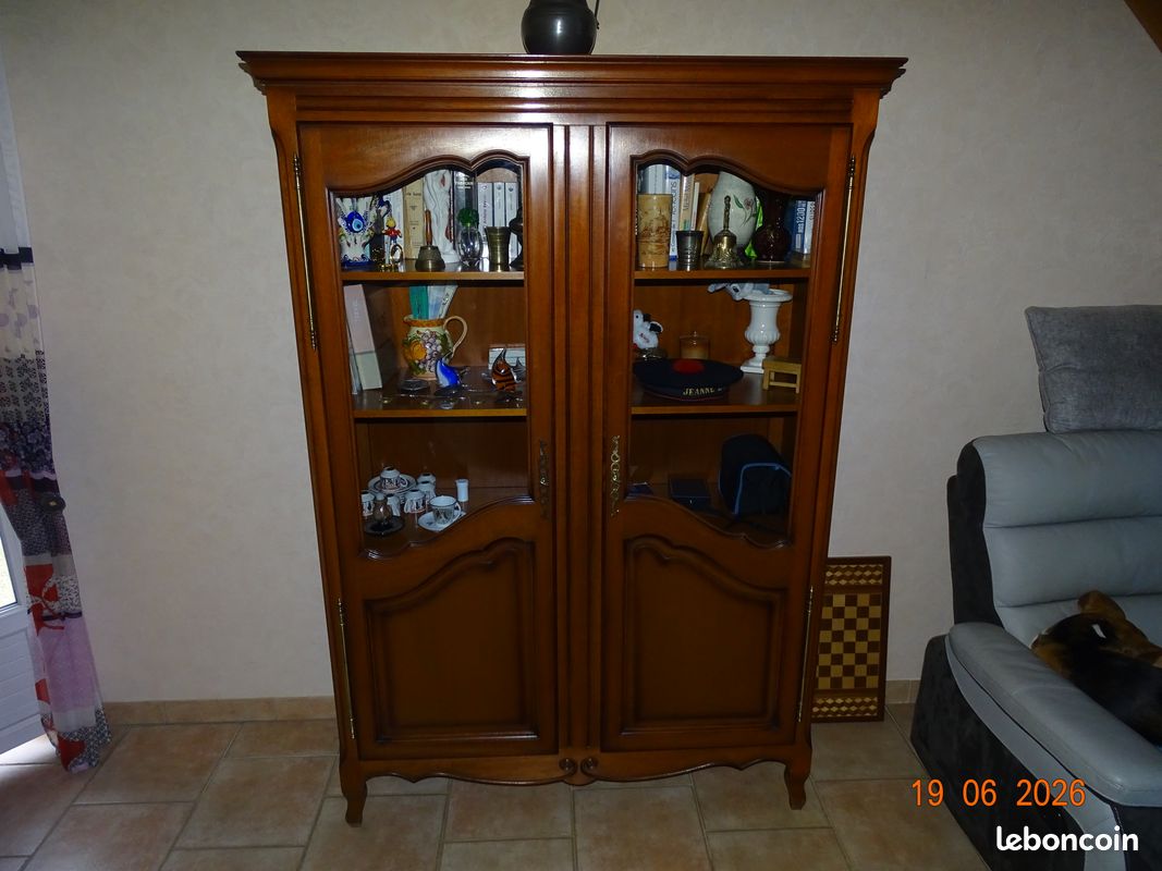 Vitrine (image 1)