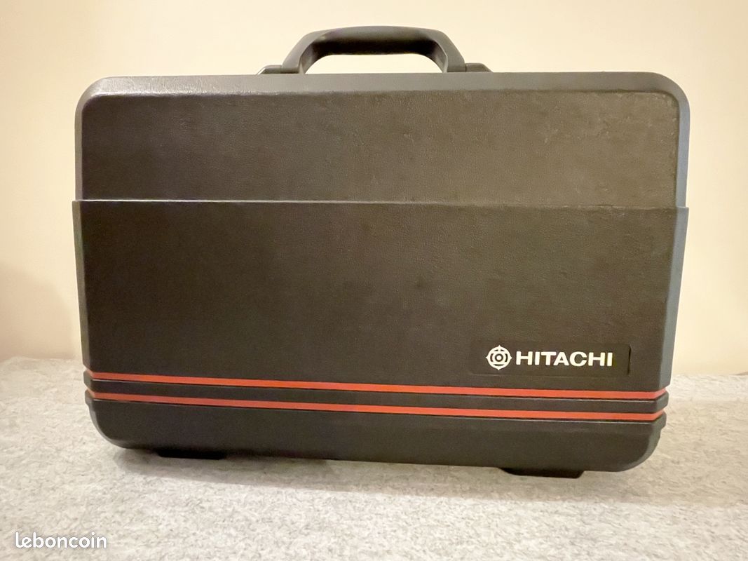 Caméscope Vintage HITACHI VM-2700S Avec Sa Mallette De Rangement