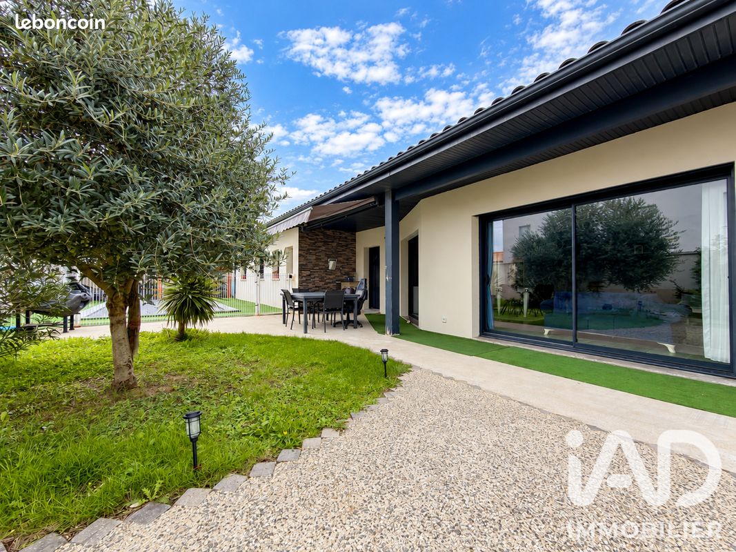 Maison 6 pièces 142 m² · à Tonnay-Charente · 142 m² · 460 000 €