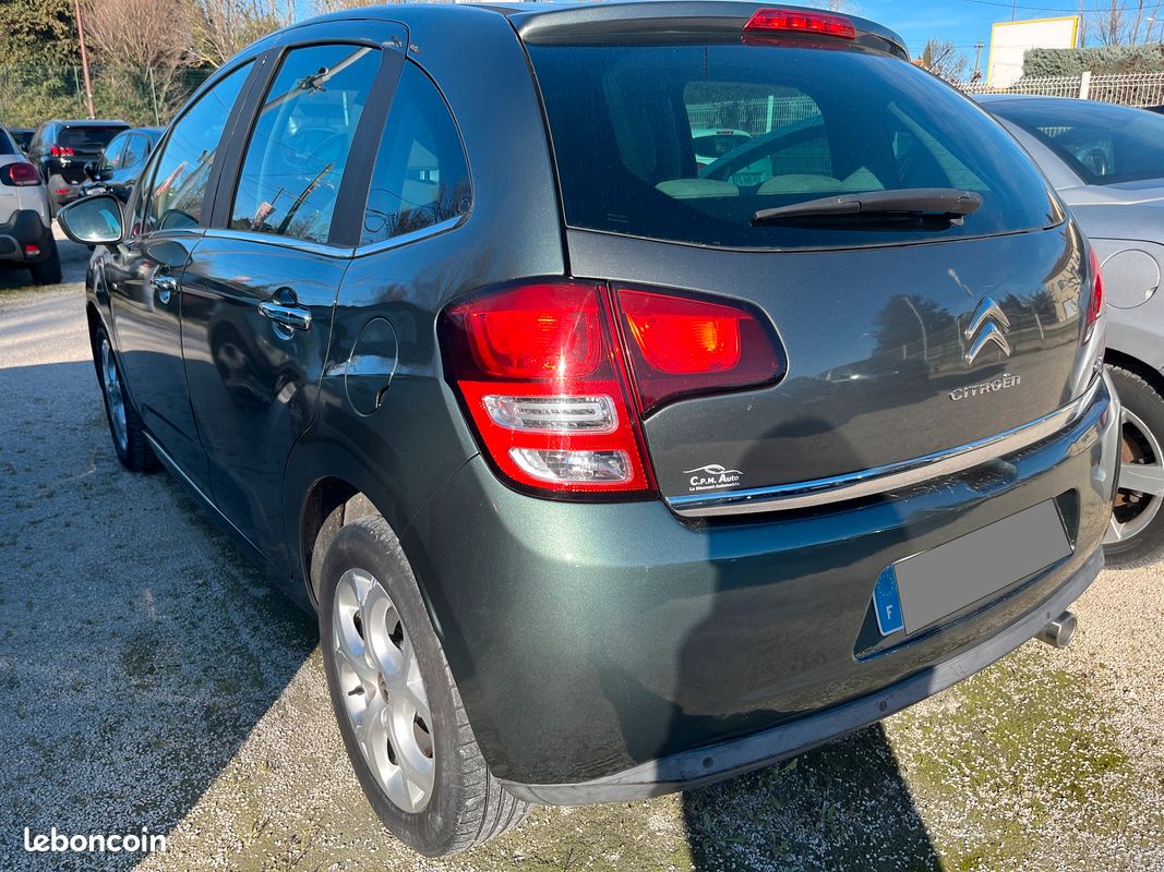 CITROEN C3 II 1.4 HDI 70 Exclusive Toit Pano Garantie 12 Mois (image 4)
