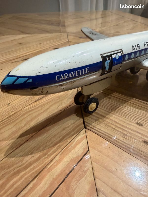 Avion Caravelle Air France en tôle JOUSTRA - Collection
