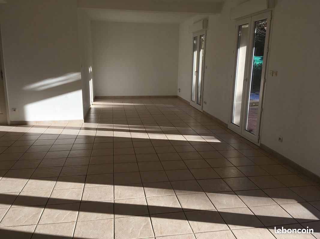 Maison 5 pièces 100 m² · à Nîmes · 100 m² · 1 450 €/mois