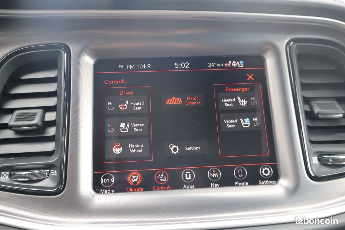 Dodge CHALLENGER R/T Widebody 5.7 HEMI V8 373 ch BVA8 – Alpine – CarPlay – Widebody (image 17)