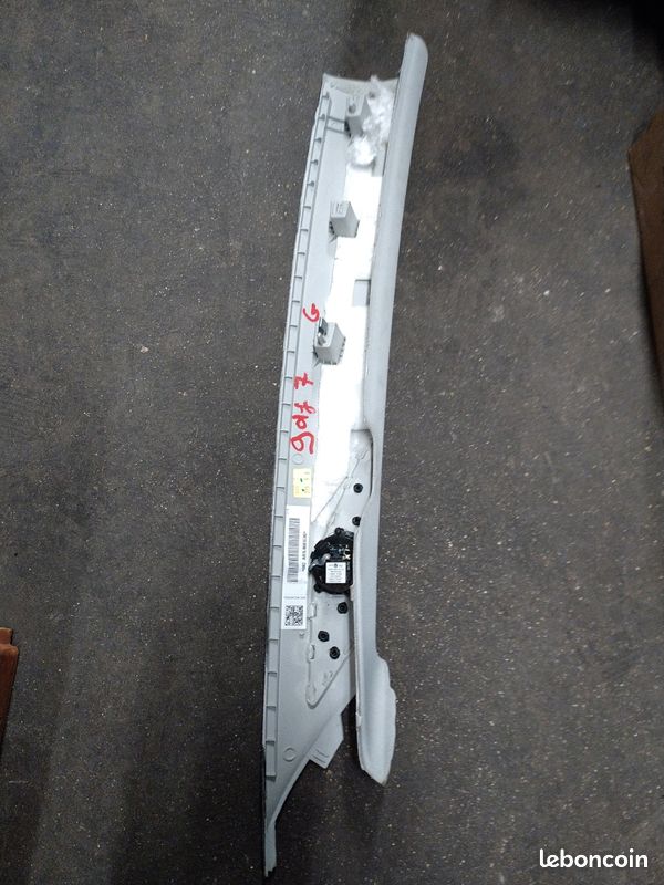 VW Volkswagen golf 7 montant pare brise gauche 5G0867233 (image 1)