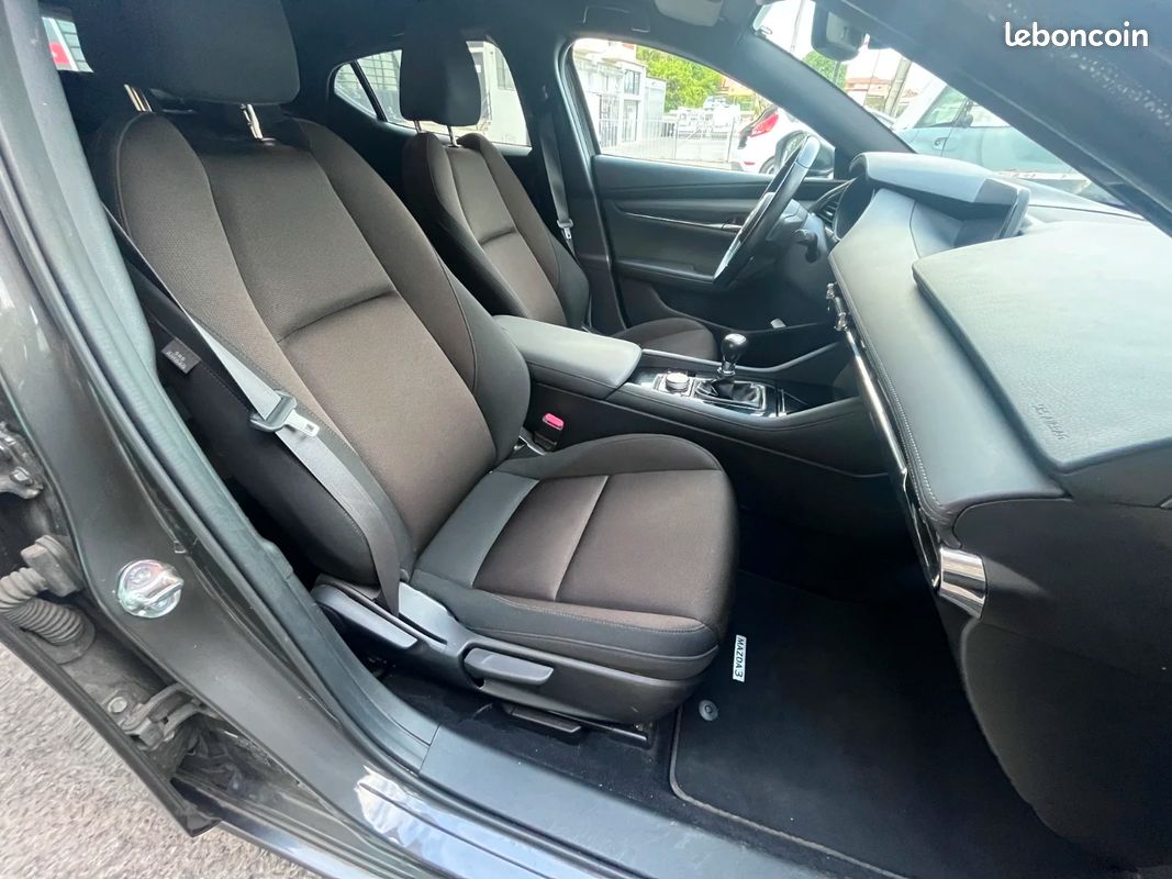 MAZDA MAZDA 3 2.0 Skyactiv-x 180ch AWD Sportline / Suivit Mazda/ Vidange Neuve / Garantie Mazda / Bien Optionné / (image 39)