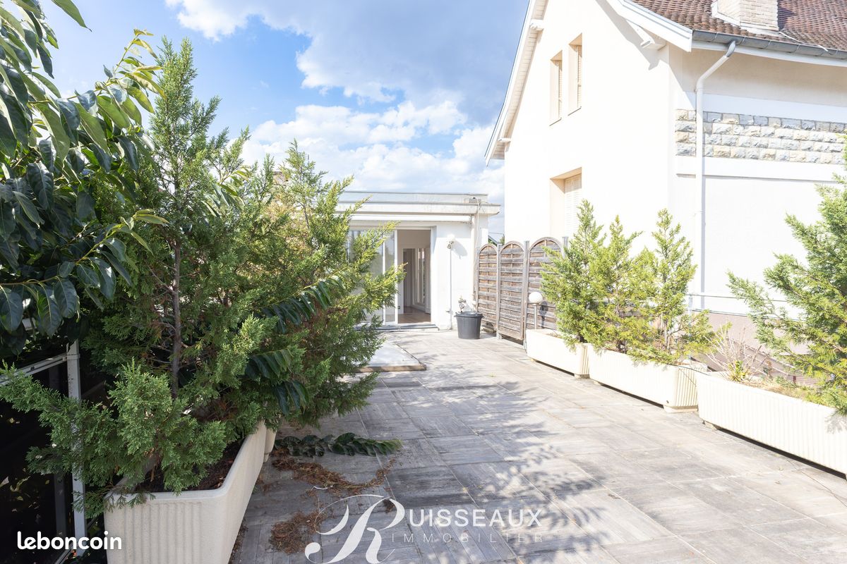 Maison 4 pièces 108 m² · à Dijon · 108 m² · 1 200 €