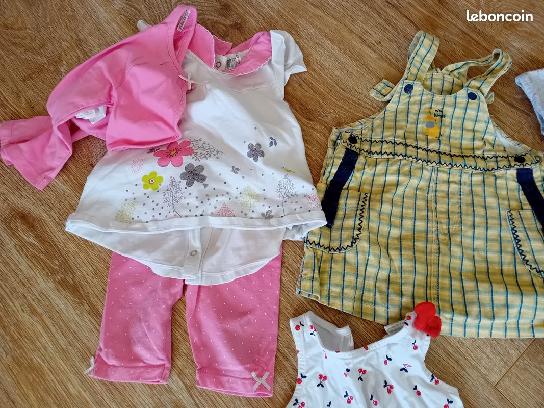 Lot de vêtements fille 12 mois (image 8)