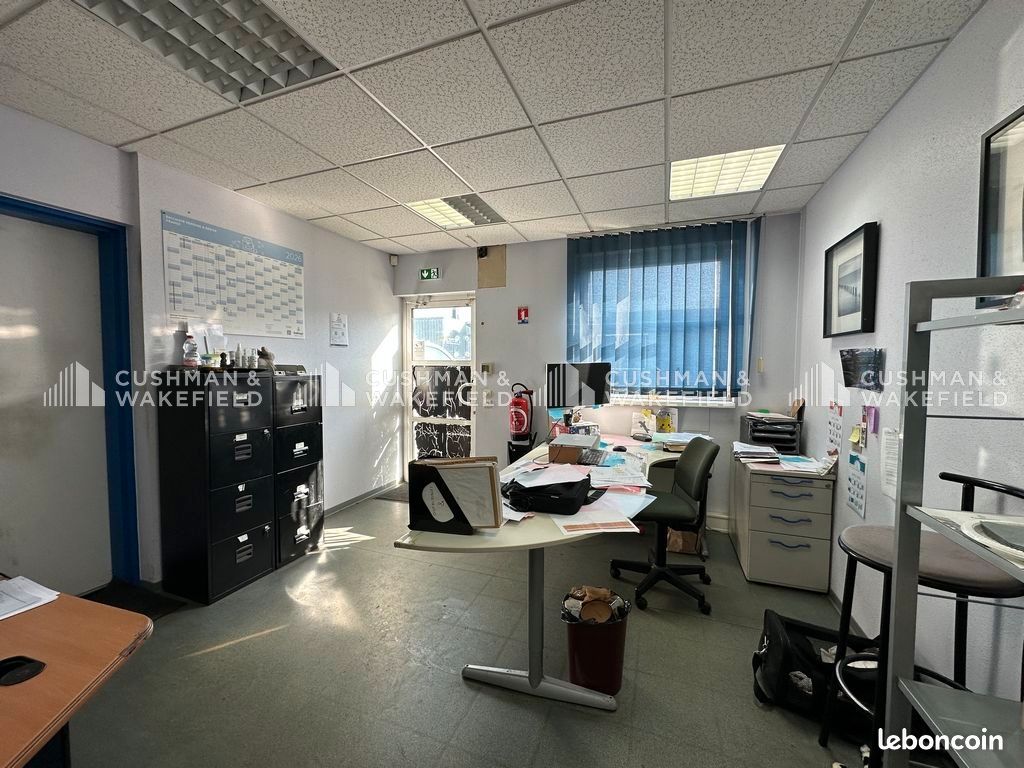 Local 225 m² (image 3)