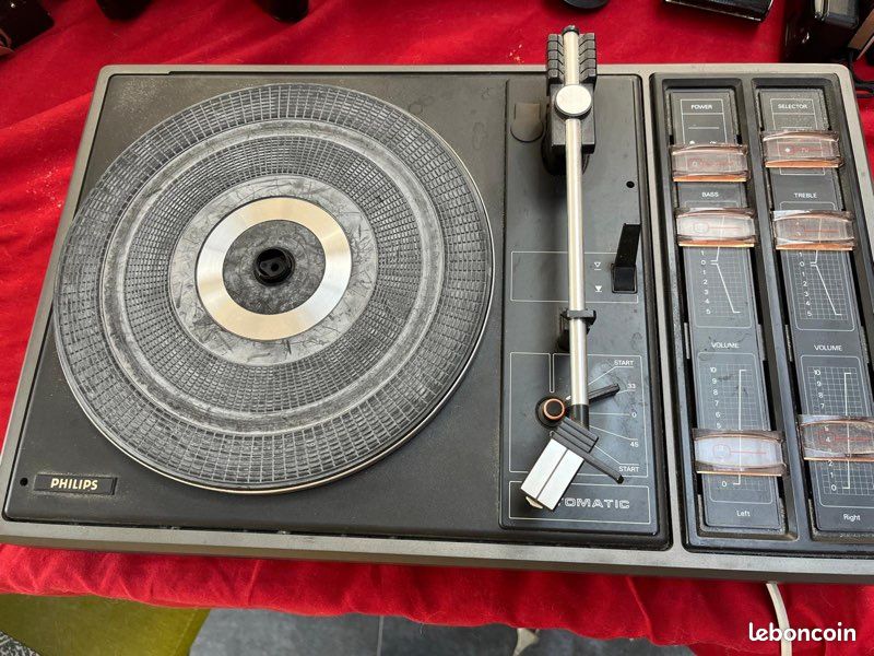 Tourne disque / platine vinyle Philips vintage