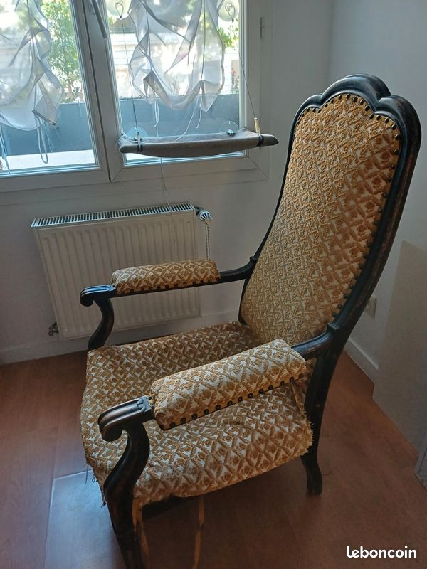 Fauteuil Voltaire à rénover (image 1)