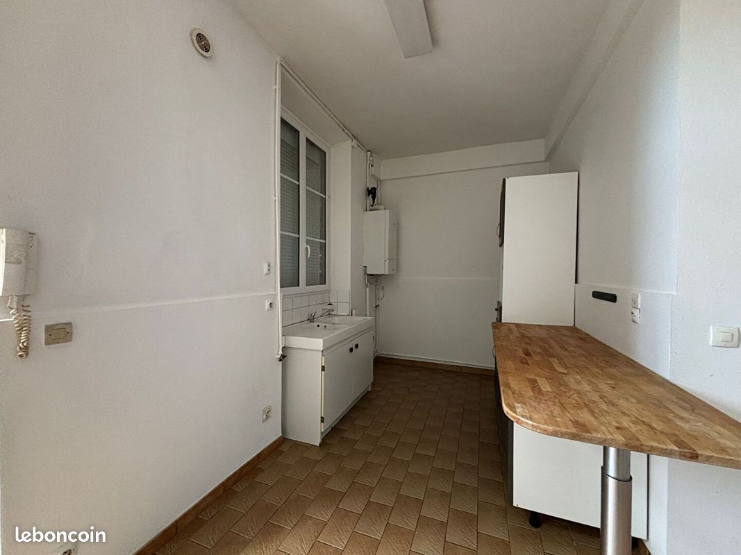 Appartement 3 pièces 56 m² · à Saint-Clément · 56 m² · 600 €
