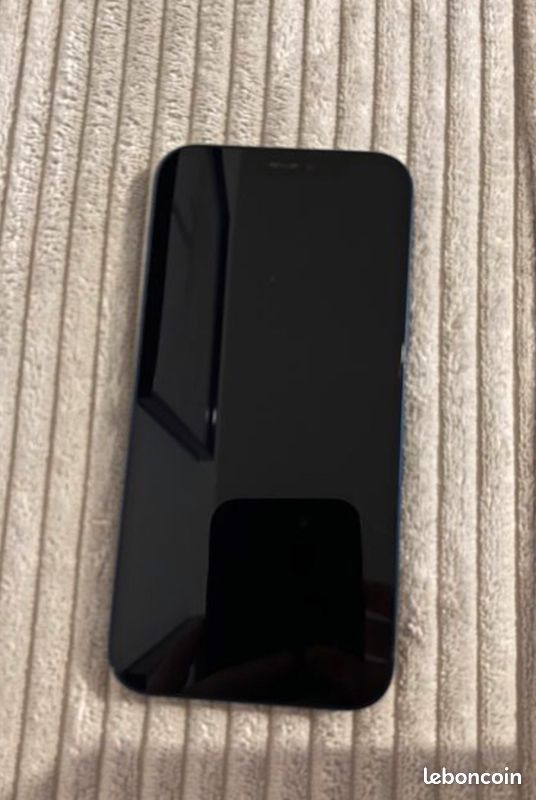 Iphone 12 + ACCESSOIRES 👀 (image 1)